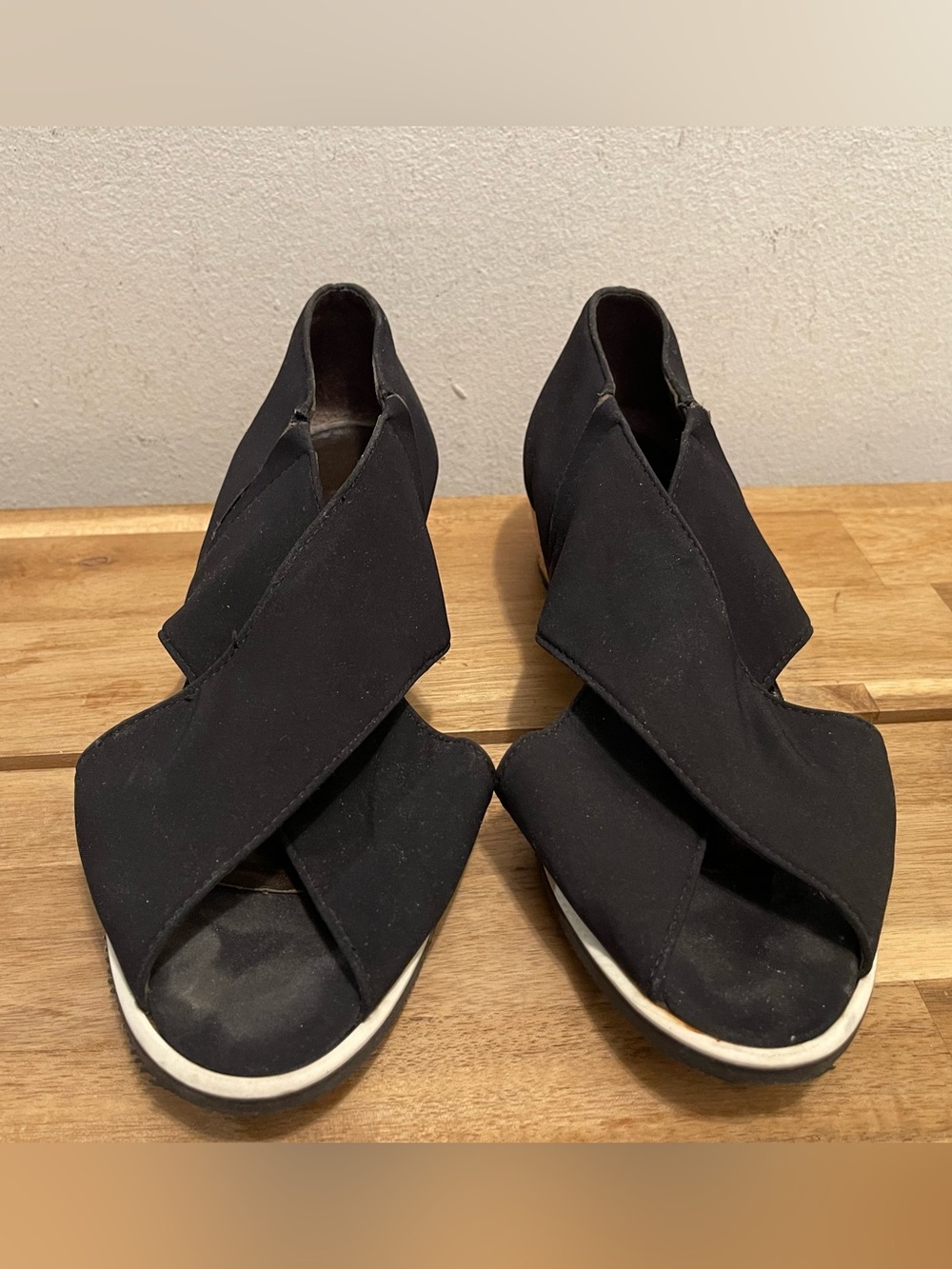 Brunate Italy Black Crisscross Peep Toe Cork Wedge Sandals Size 38 / 7.5-8